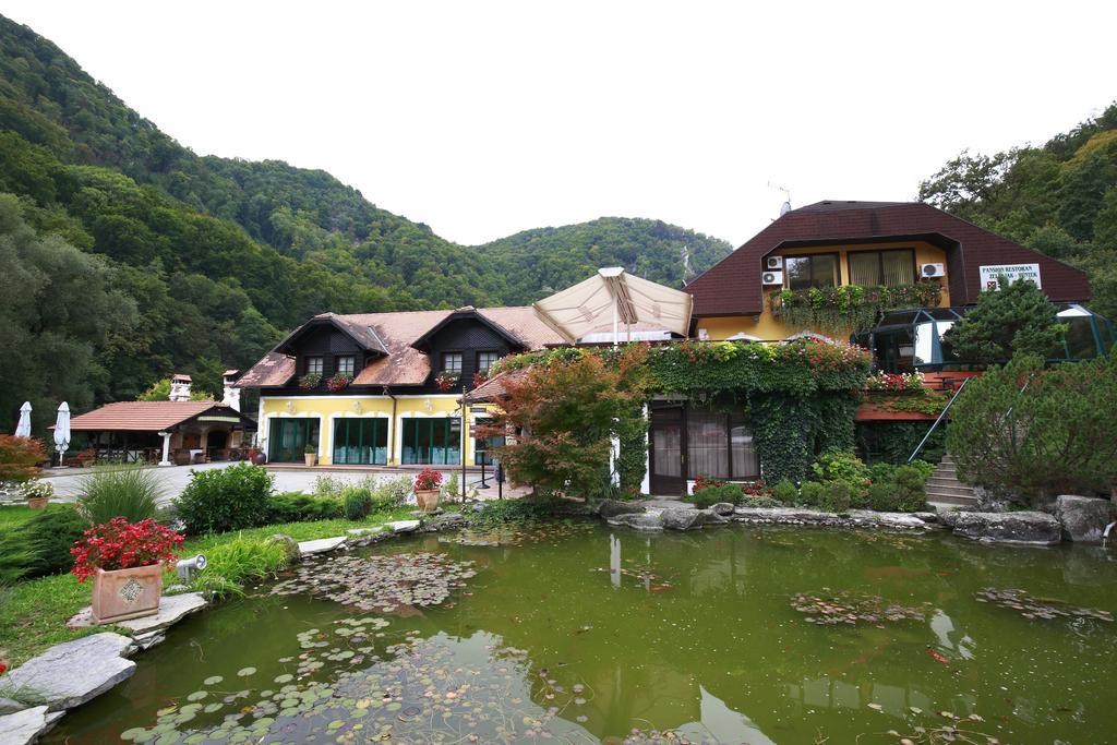 Guesthouse Villa Zelenjak Ventek Kumrovec Ngoại thất bức ảnh